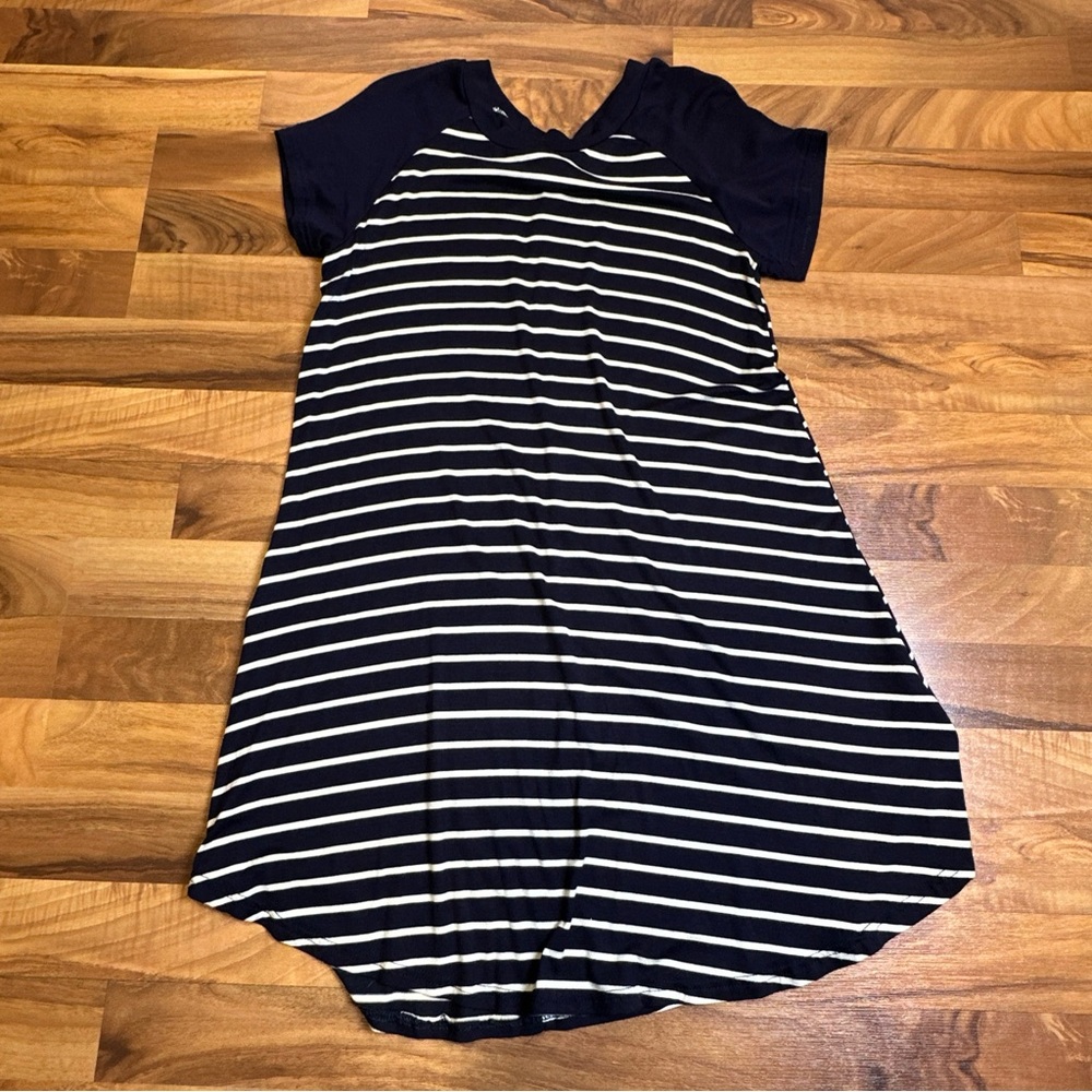 NWT 5th & Love Navy White Striped‎ Short Sleeve T-Shirt Dress size Medium